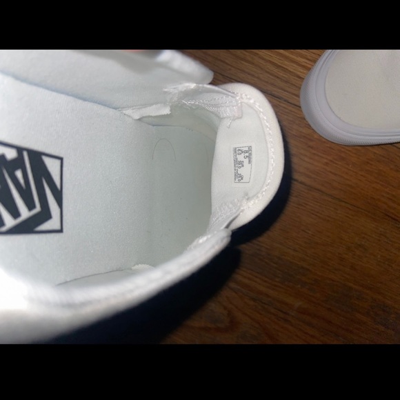 White vans slip on womens 8.5 - Picture 4 of 4